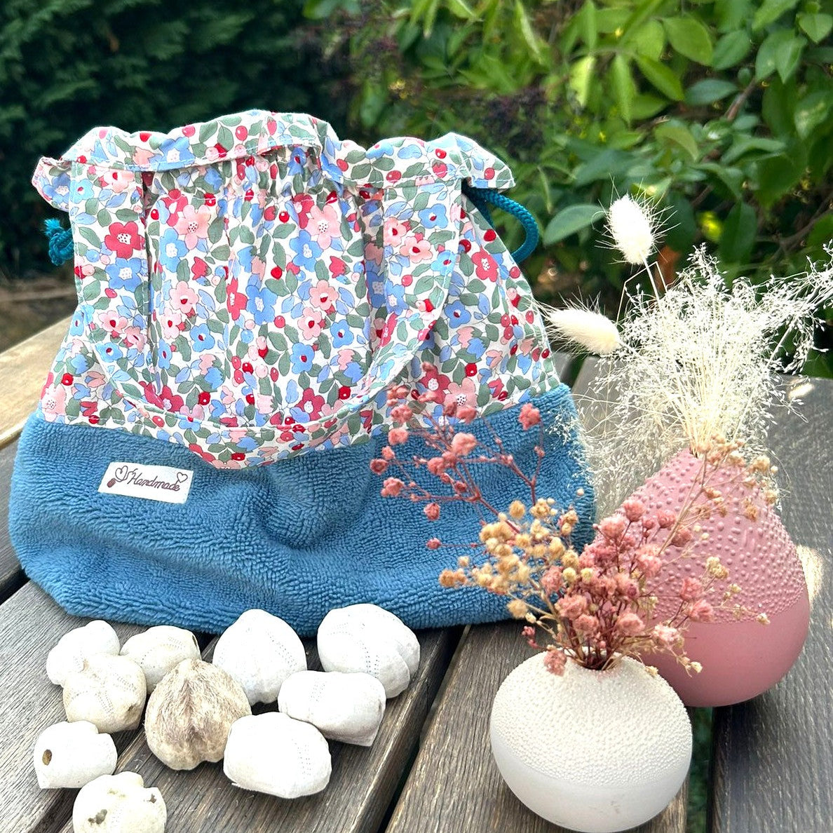 Sac pochon Oscar Bleuette ouvert doublure coton fleuri style Liberty éponge bambou polyvalent fait main France