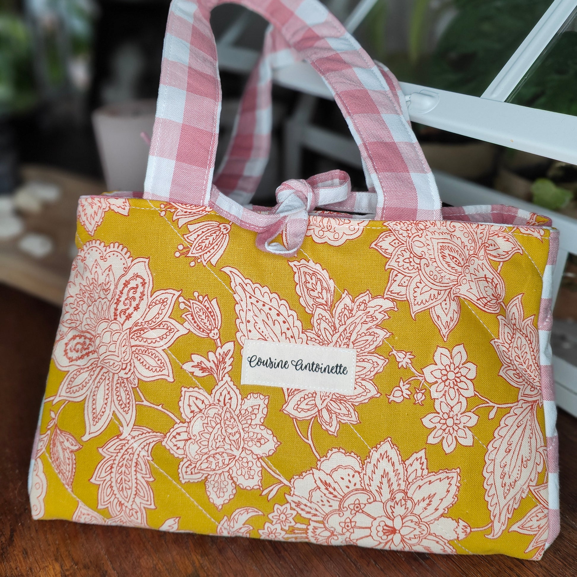 Sac à main Emilien Armance matelassé imprimé Liberty fleuri tons doux - vue de face - Cousine Antoinette
