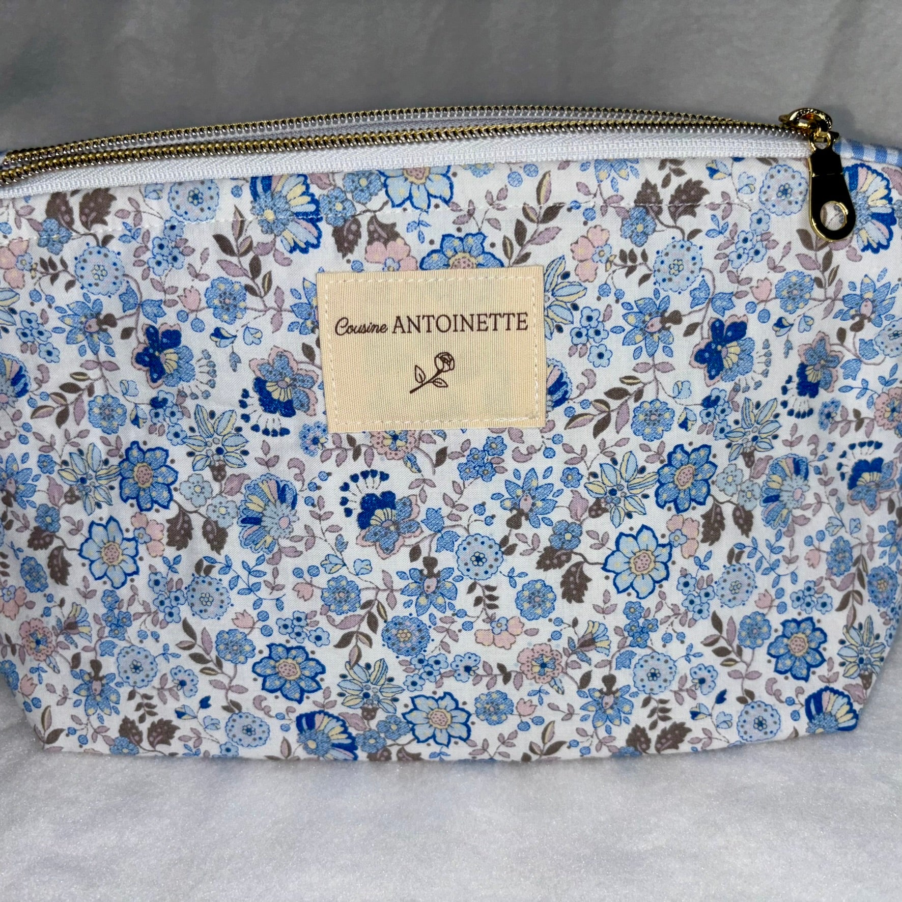 Pochette Colette artisanale Cottage Fleuri tissu Oeko-Tex® fait main Angers - Cousine Antoinette