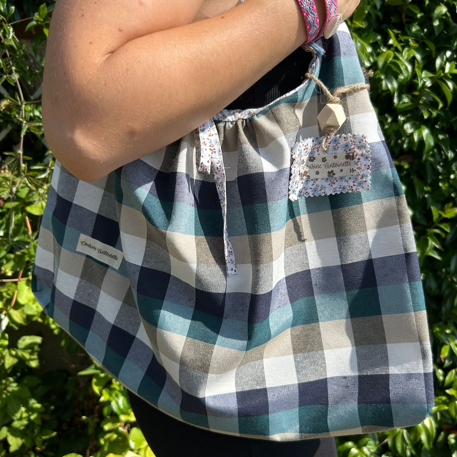 Sac Lune Caro Glacier porté épaule - forme croissant tendance 50x30cm

