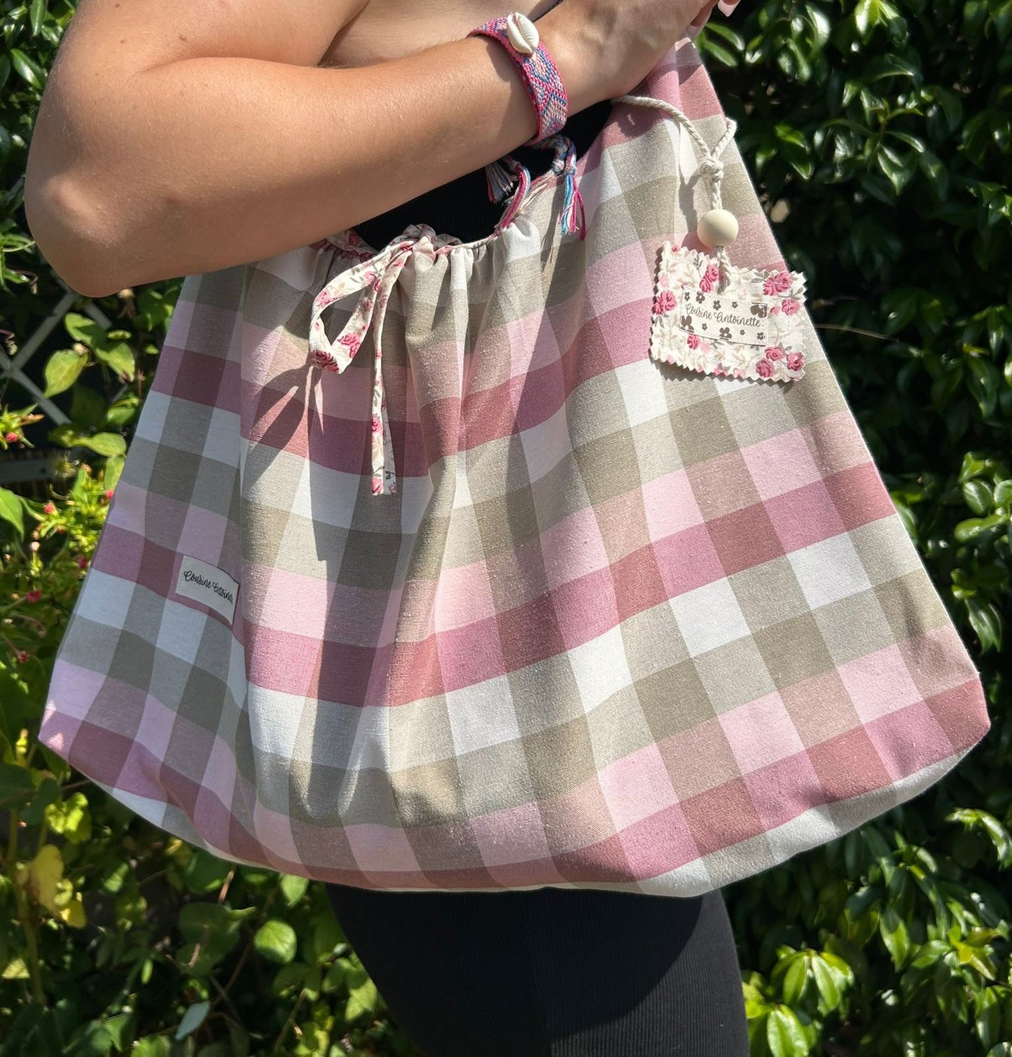 Sac Lune Caro Roselin porté épaule - forme croissant tendance 50x30cm
