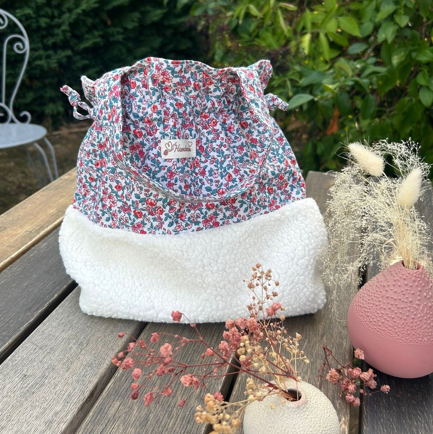 Sac pochon Oscar Clématite ouvert doublure coton fleuri style Liberty sherpa polyvalent fait main France
