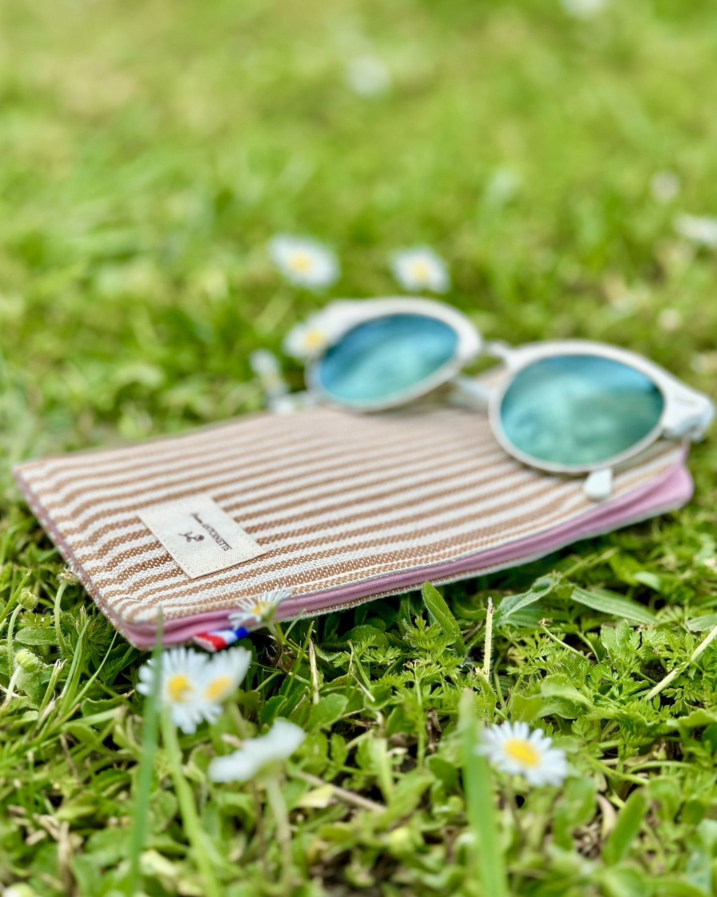 Étuis à lunettes Deauville en 3 coloris : safran, curry et blush, faits main – Cousine Antoinette
