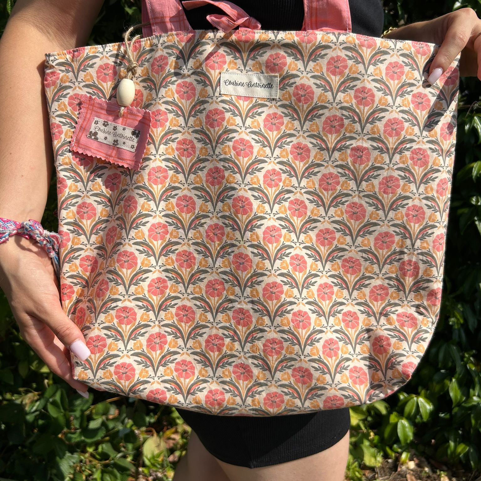Sac cabas Barnabé Matcha porté épaule - grande anse confortable
