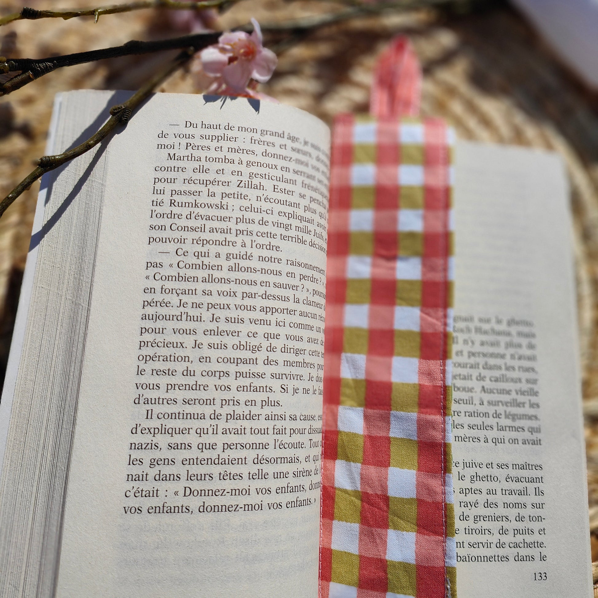 Marque-page Anisette recto motif pastel, cousu main, dimensions 19x5cm
