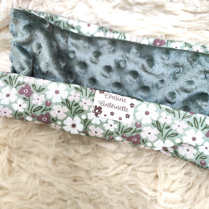 Snood Amande porté par un enfant, confort et chaleur pour l'hiver
