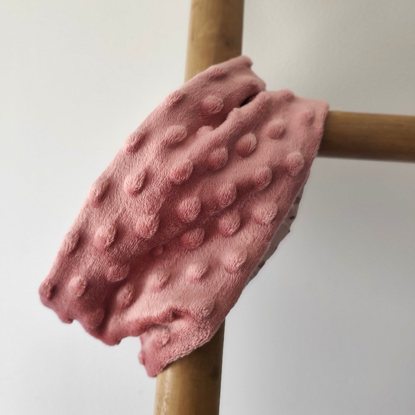 Snood enfant Hanipi en minky doux et moelleux, petit format
