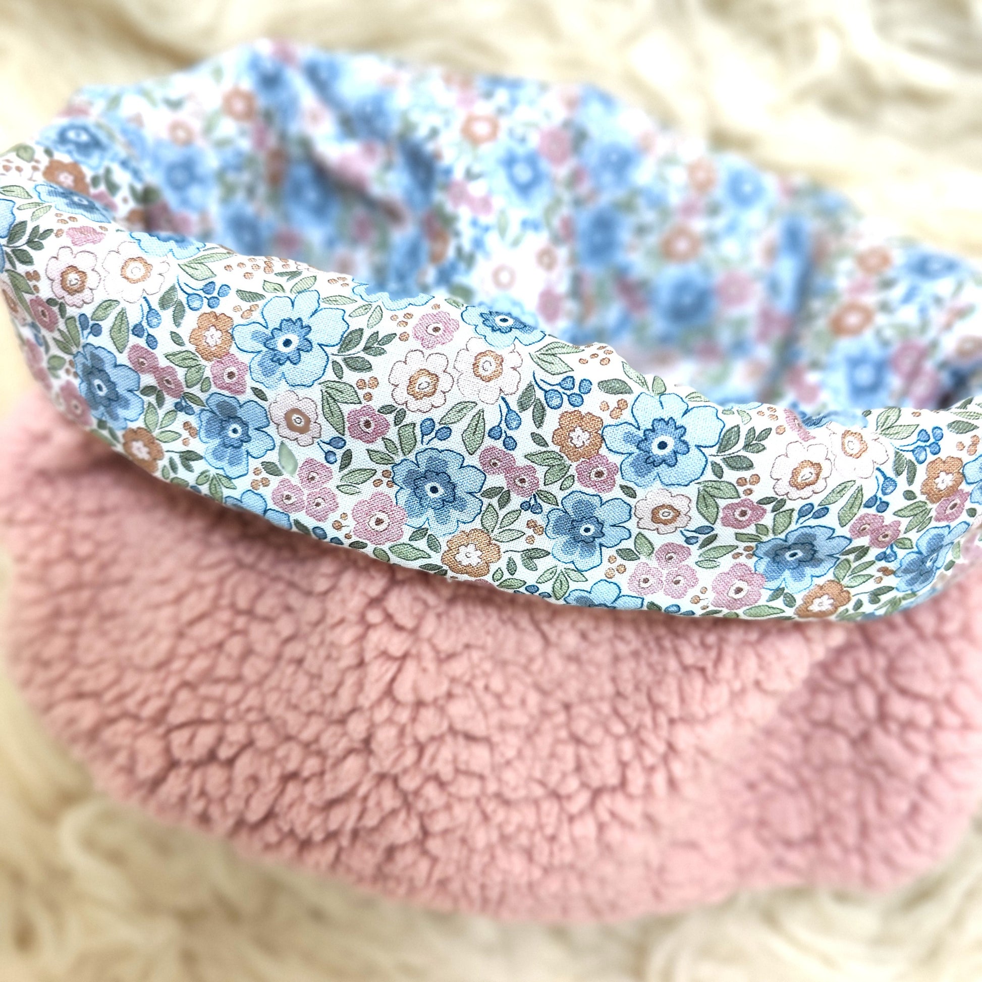 Détail du snood Lucile pour enfant, doublure coton certifié Oeko-Tex
