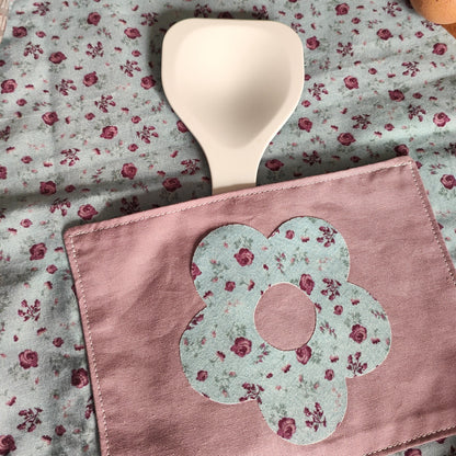 Tablier enfant motif Fleurette - Réversible en coton Oeko-Tex
