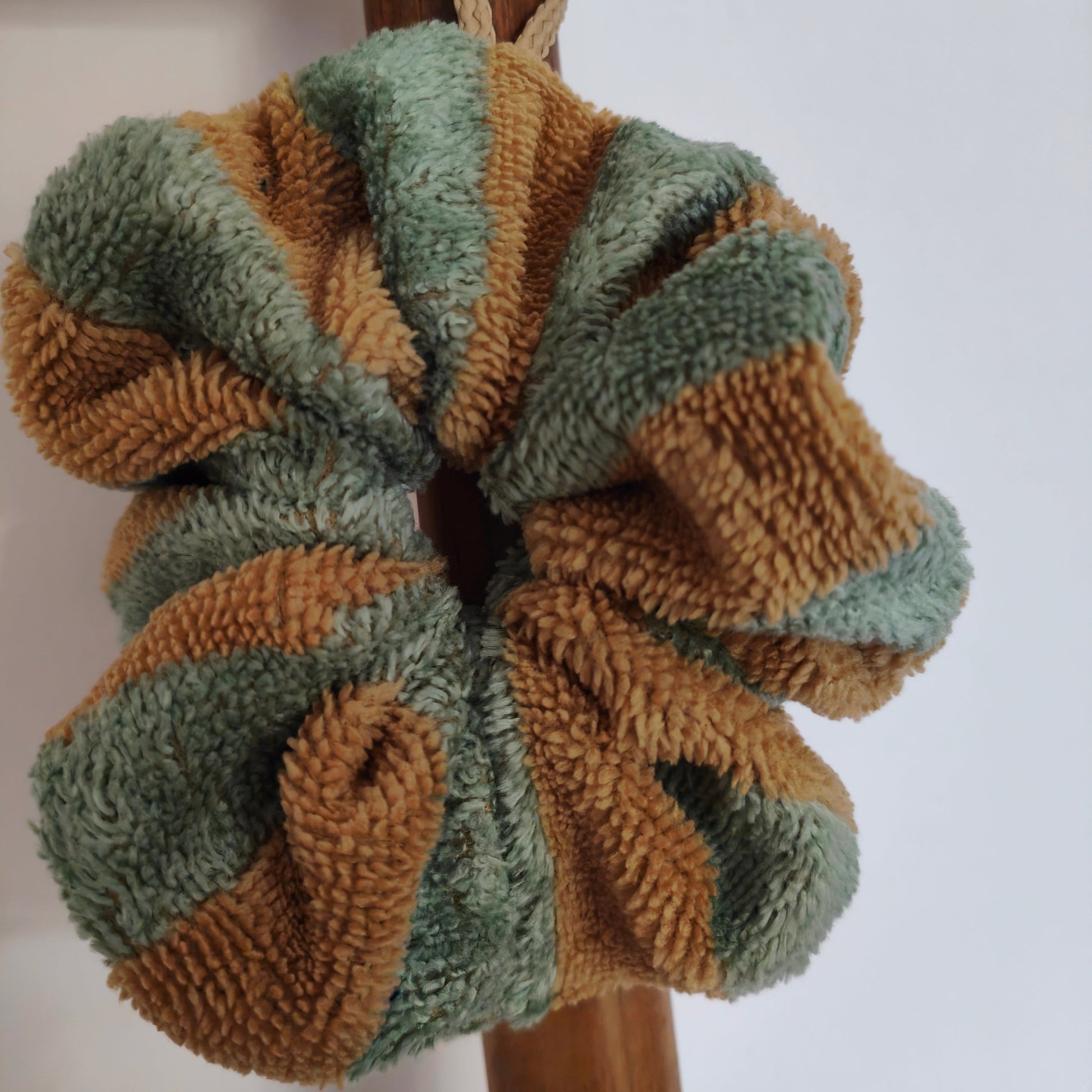 Fleur de douche éponge bambou chanvre vert lavable réutilisable fait main France