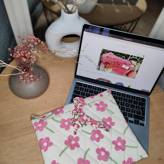 Housse ordinateur portable artisanale motif Jasmin - Vue de face - Cousine Antoinette
