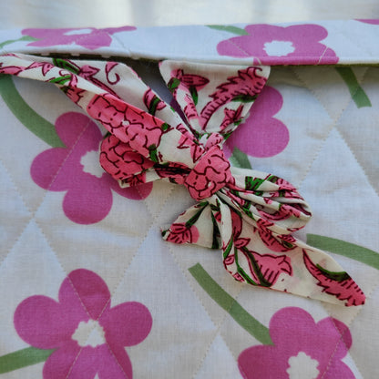 Housse ordinateur portable artisanale Jasmin - Détail intérieur olive à pois blanc - Cousine Antoinette
