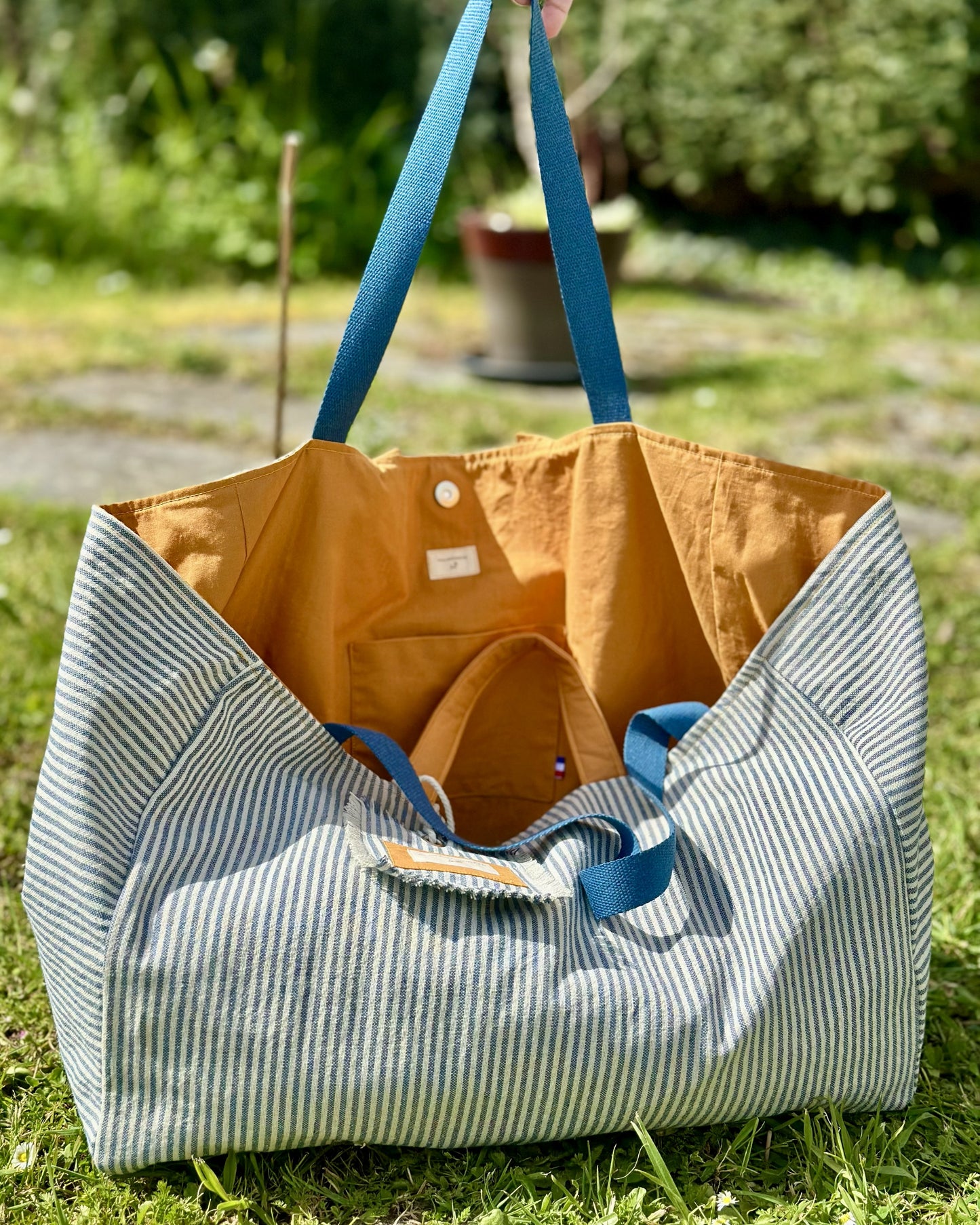 Intérieur poche sac week-end Deauville Curry, fermeture aimant — Cousine Antoinette

