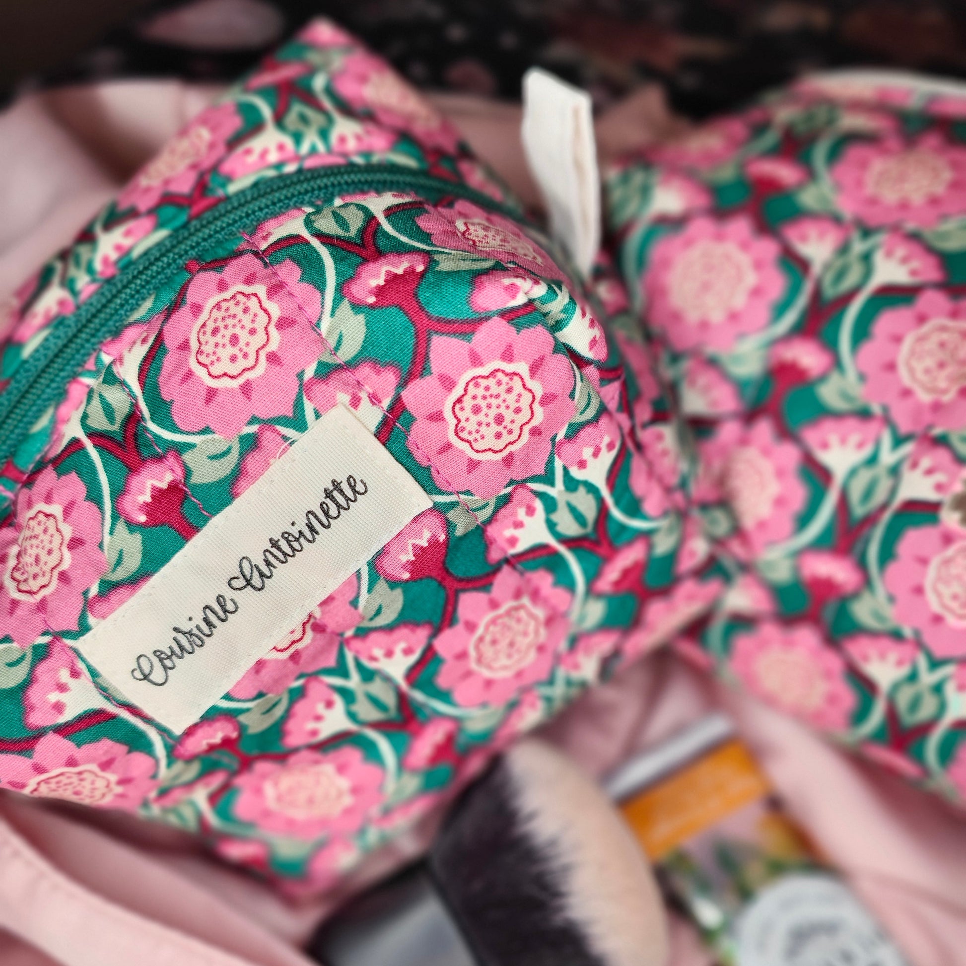 Trousse de toilette mini Bonbon motif coloré fait main en France coton Oeko-Tex