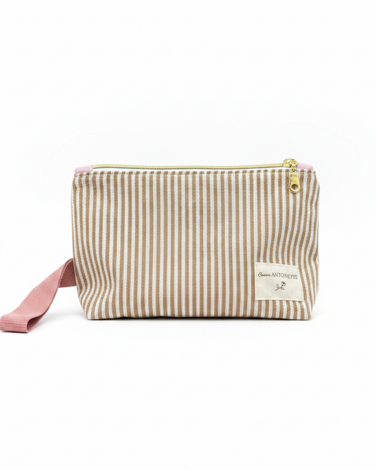 Trousse zippée Deauville Blush – rayures coton écru et rose, fermeture dorée, cousue main en France – Cousine Antoinette

