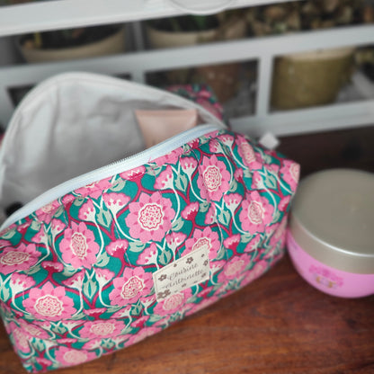 Vue de profil grande trousse de toilette Bonbon motif coloré fait main France